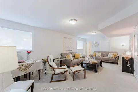 526 Ponthieu Circle, ON K1W 0N4