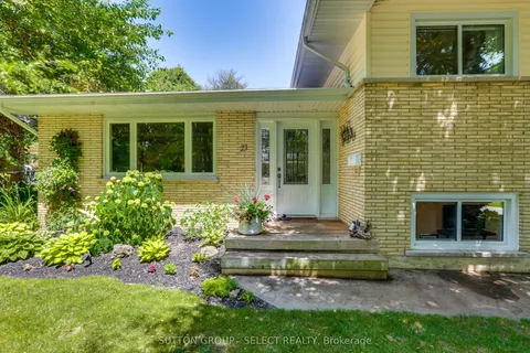 21 Brentwood Crescent, ON N6G 1X4