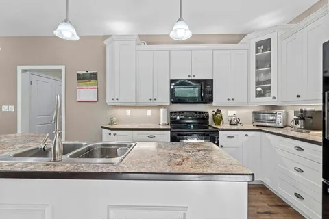 14 Kuehner Street, ON N0G 2T0