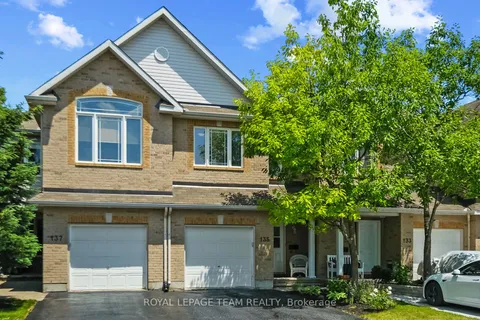 135 Talltree Crescent, ON K2S 0B1