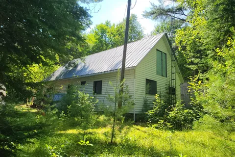 24 Robinson Road, ON K0L 2S0