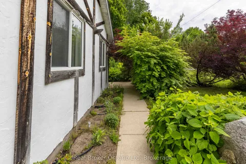 19 Sandy Pines Trail, ON N0H 2G0