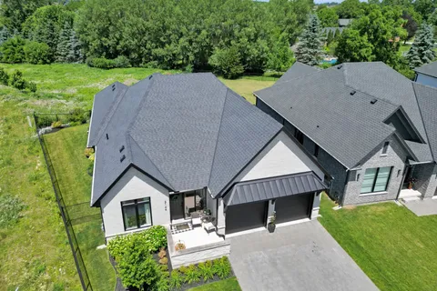 2146 Linkway Boulevard, ON N6K 0K8