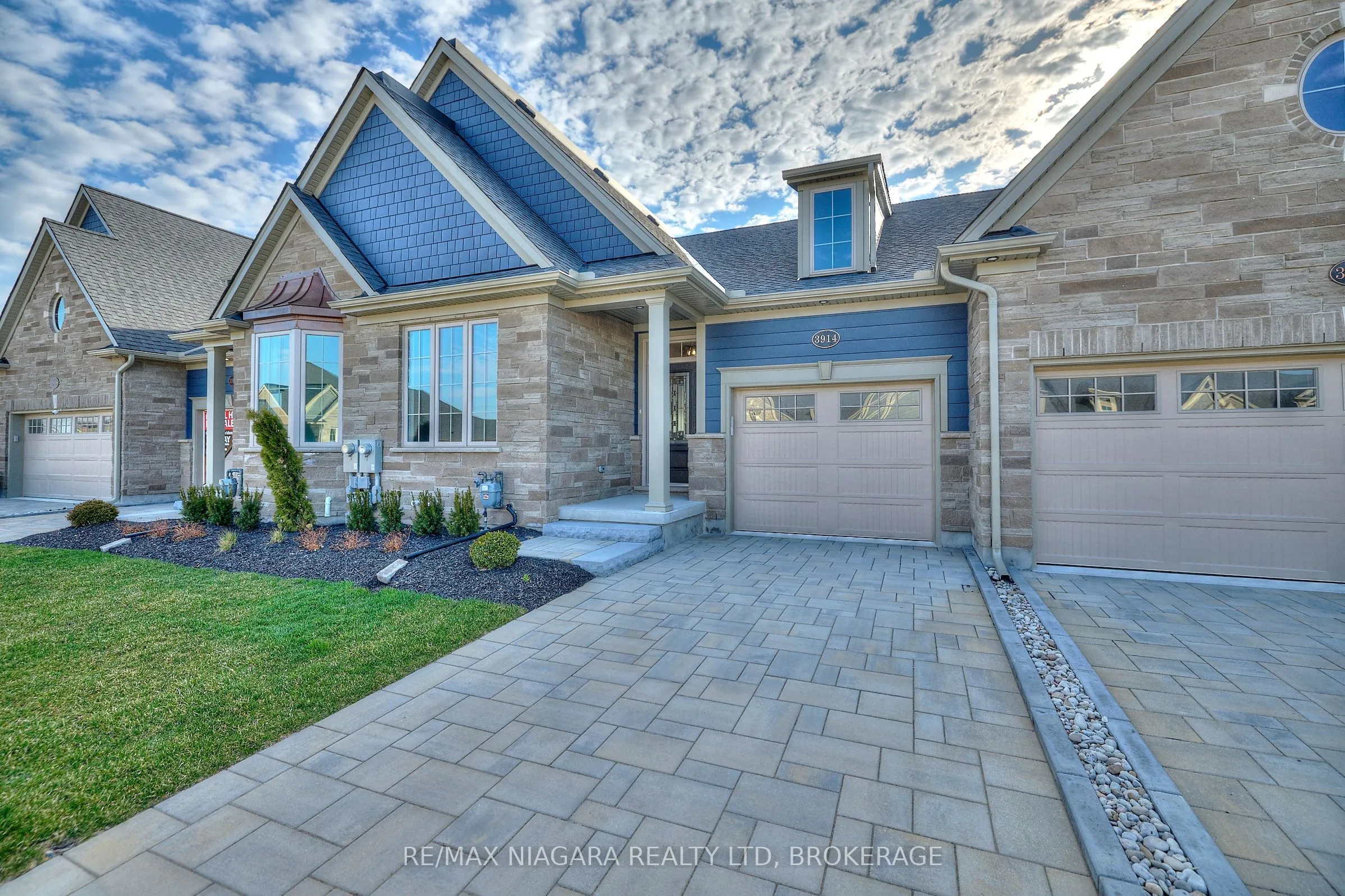 Att/Row/Townhouse interior view at 3914 MITCHELL Crescent Fort Erie