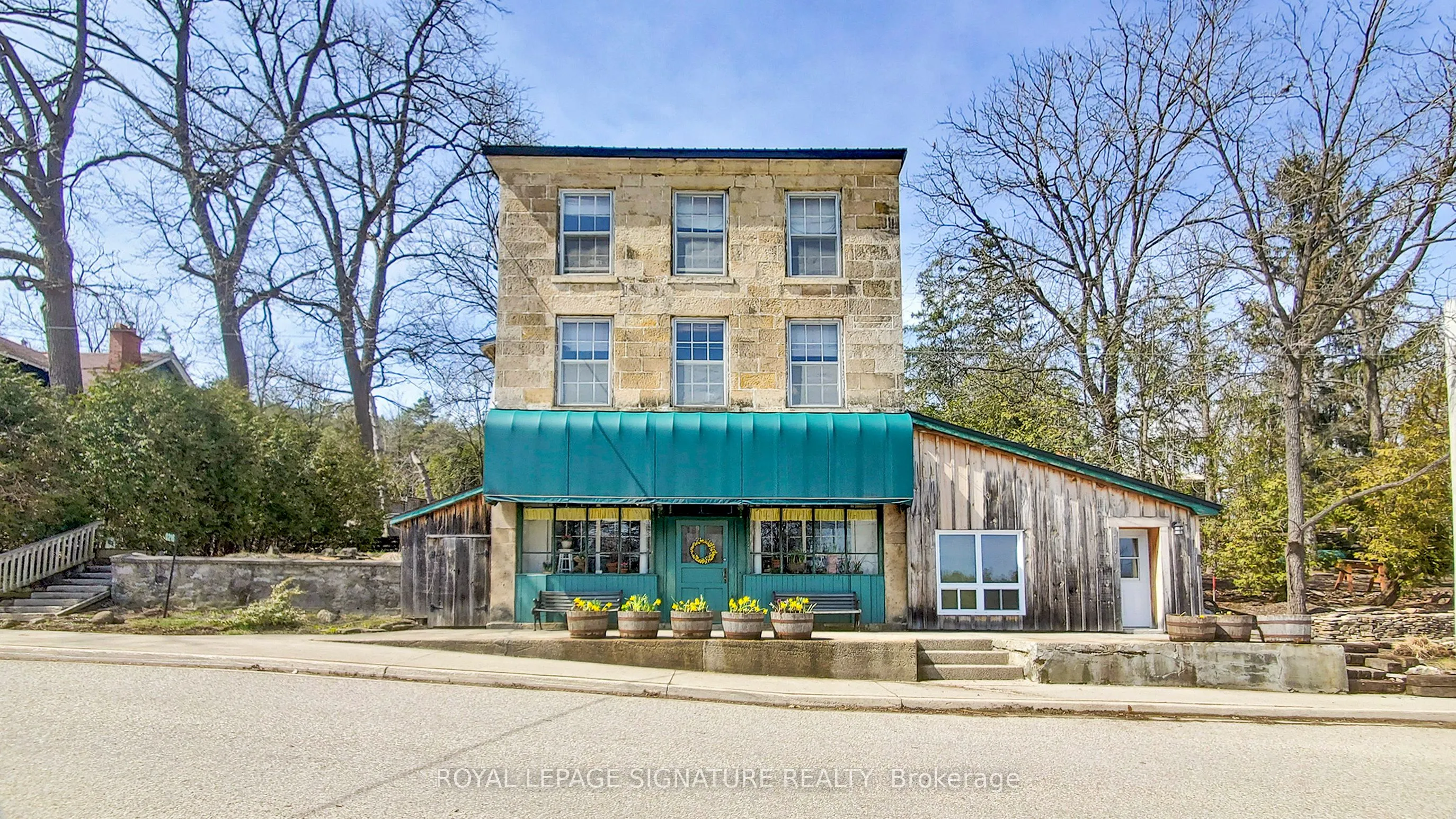 216 Barden Street, ON N0B 1P0