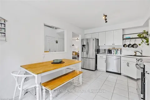 181 Livingston Avenue, ON L3M 5M3