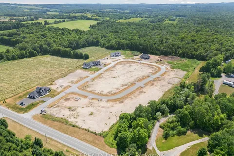 5442 Winfield Drive, ON L1A 3V5