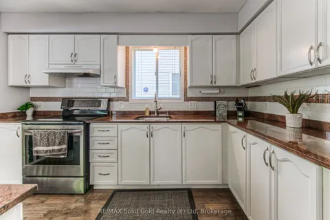 194 Auburn Drive, ON N2K 3T2
