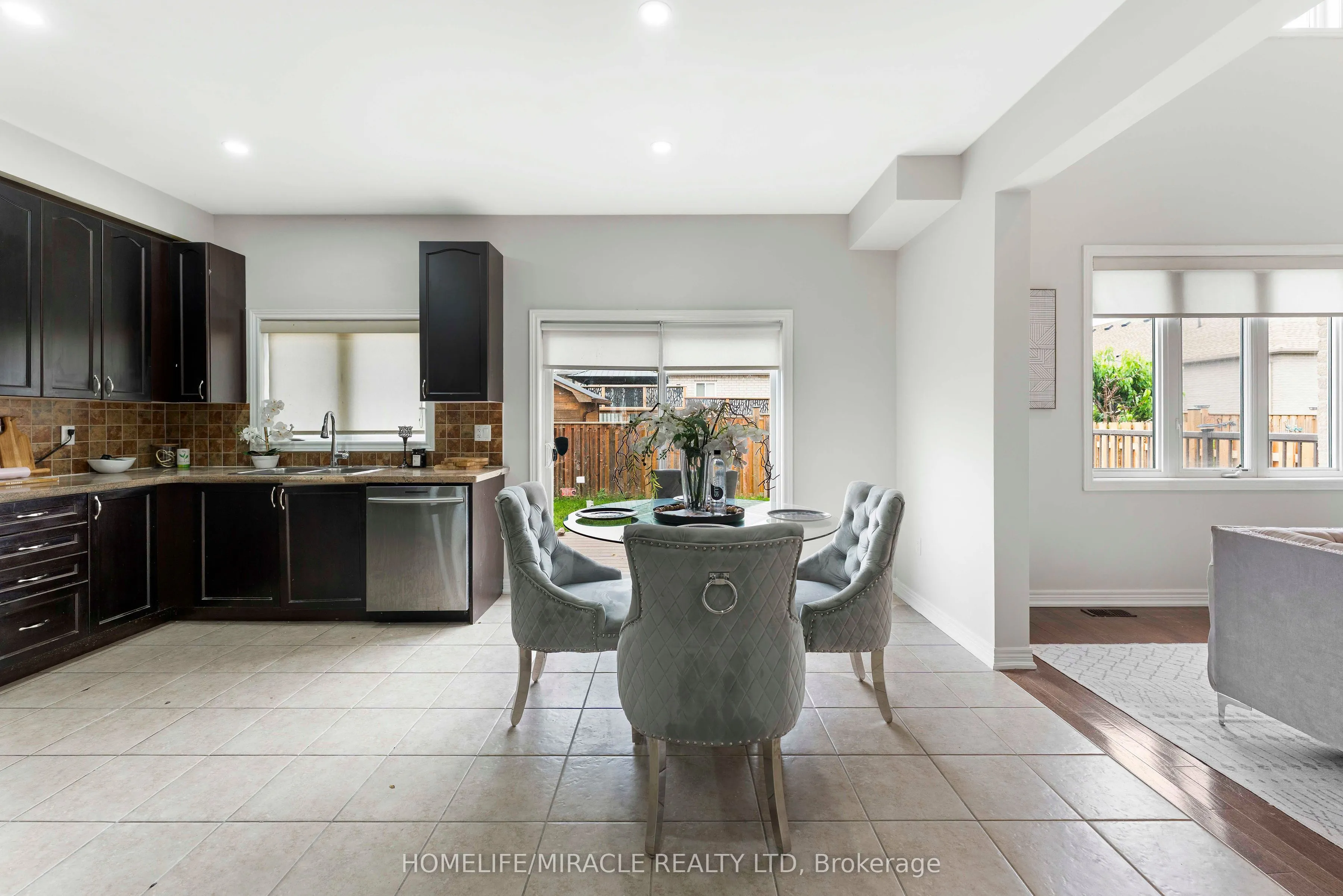 54 Truax Street, ON K9V 0E3