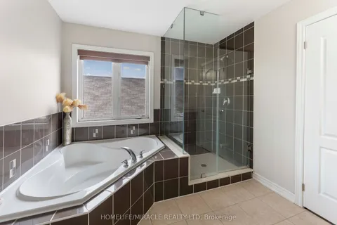 54 Truax Street, ON K9V 0E3