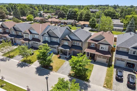 19 Findlay Way, ON N1M 0A4