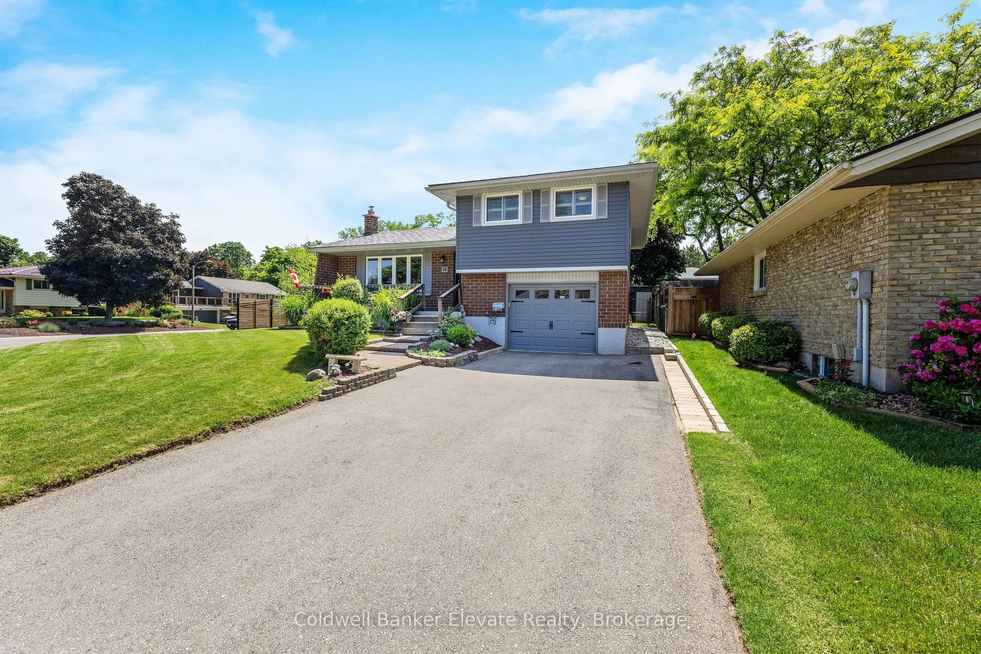10 Gilston Parkway, ON N3L 3K6