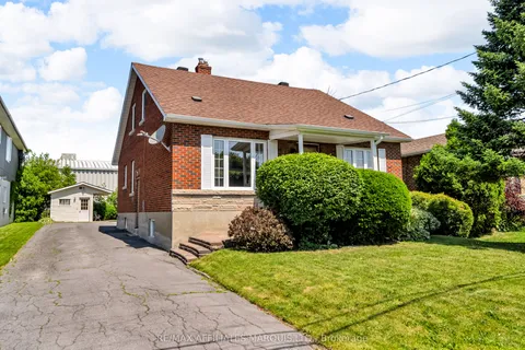 15-15A Christy Street, ON K6H 3B9