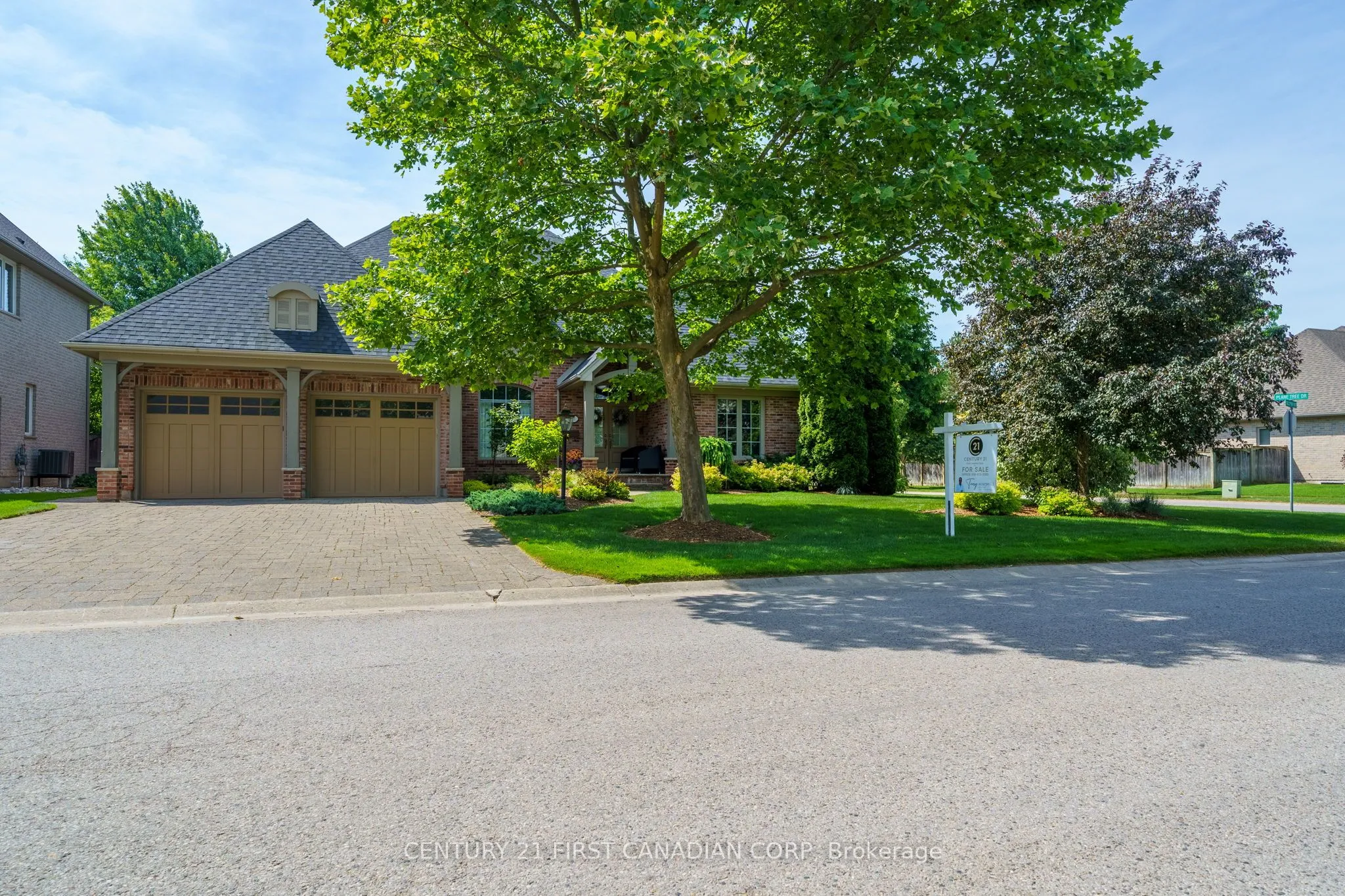 2091 Valleyrun Boulevard, ON N6G 5M7