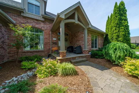 2091 Valleyrun Boulevard, ON N6G 5M7
