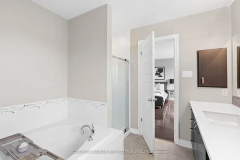 2459 ESPRIT Drive, ON K4A 0S3