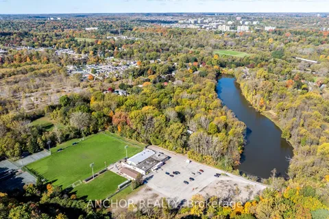 65 Cove Road, ON N6J 1H8