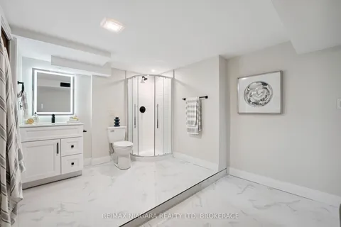 21 Brookdale Avenue, ON L2T 2T4