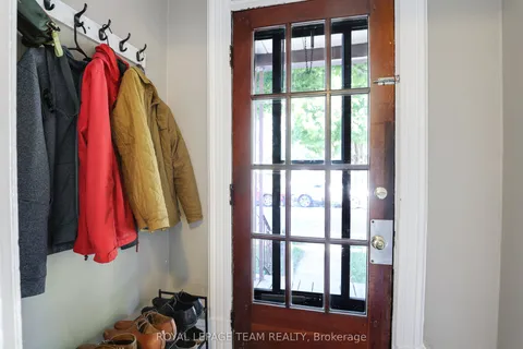 142 Cathcart Street, ON K1N 5B8