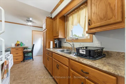 30 Rainbow Court, ON L3C 6R4
