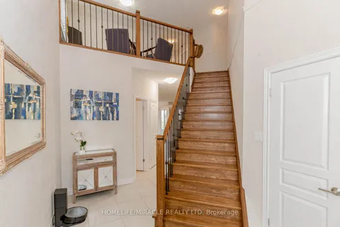 32 Mcintyre Lane, ON L9W 6W3