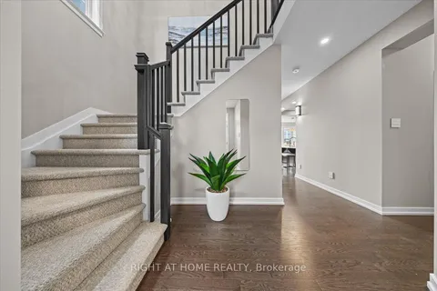 319 Oxer Place, ON K2V 0C6