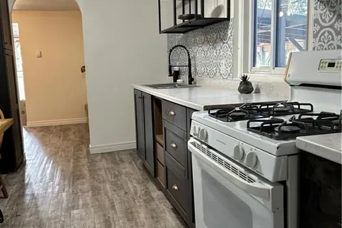 3852 Roxborough Avenue, ON L0S 1B0