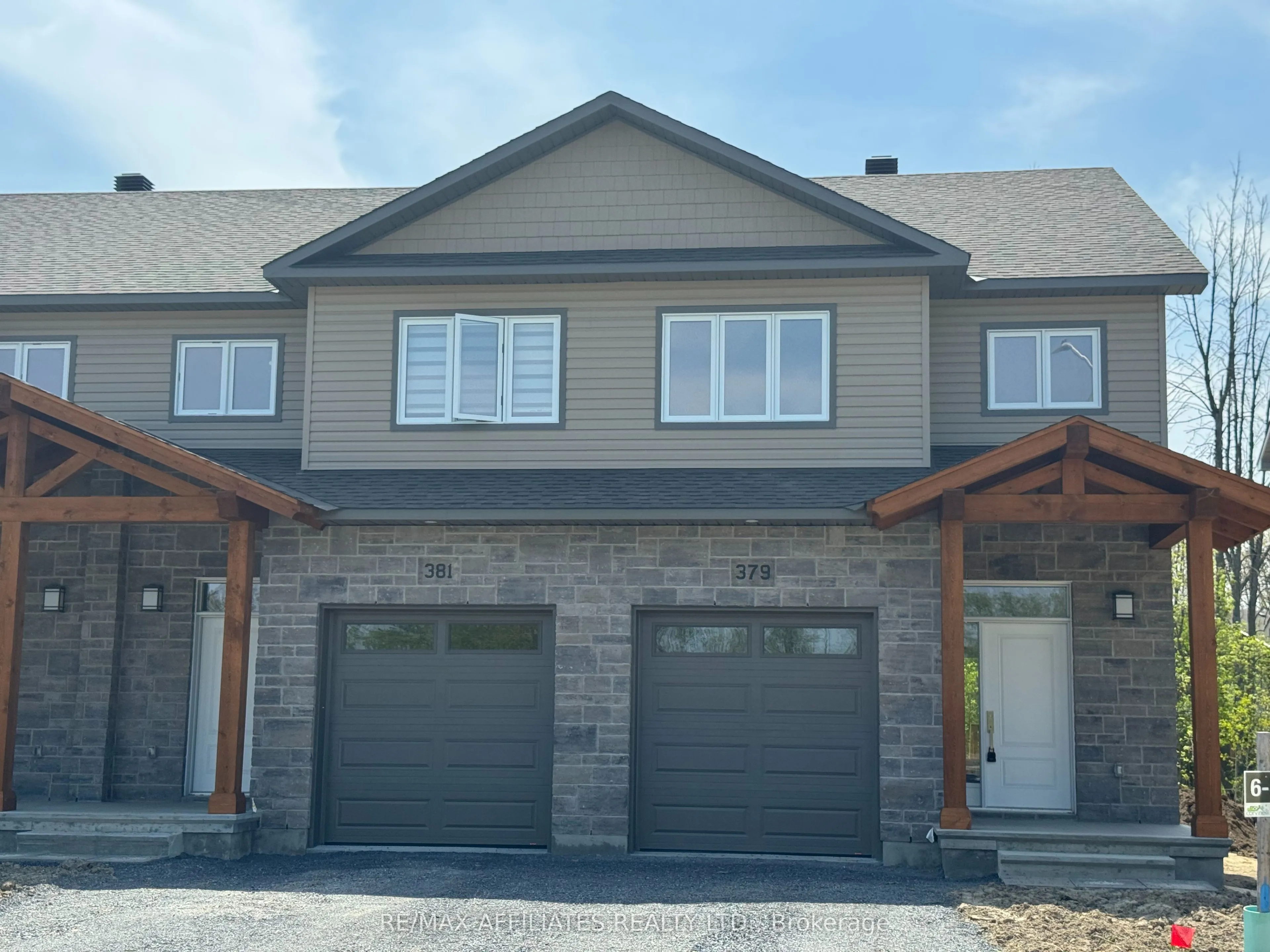 355 VOYAGEUR Place, ON K0A 1W0