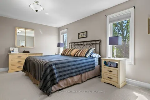 79 Hartwood Crescent, ON K7R 0A8