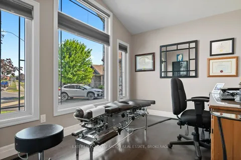 79 Hartwood Crescent, ON K7R 0A8