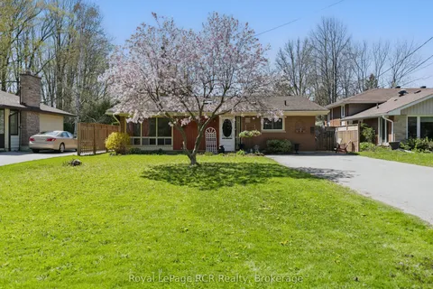 2520 5th Avenue, ON N4K 5C8