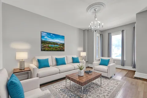 318 Simcoe Street, ON N4S 1J3