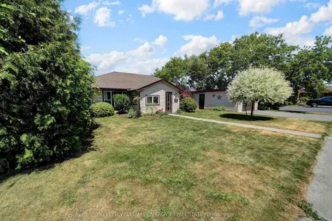 102 Crown Street, ON K8V 1P4
