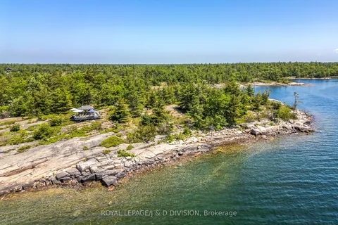 2 IS 4170 Island, ON P2A 0B7