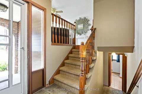 10960 Lakeshore Road, ON L3K 5V4