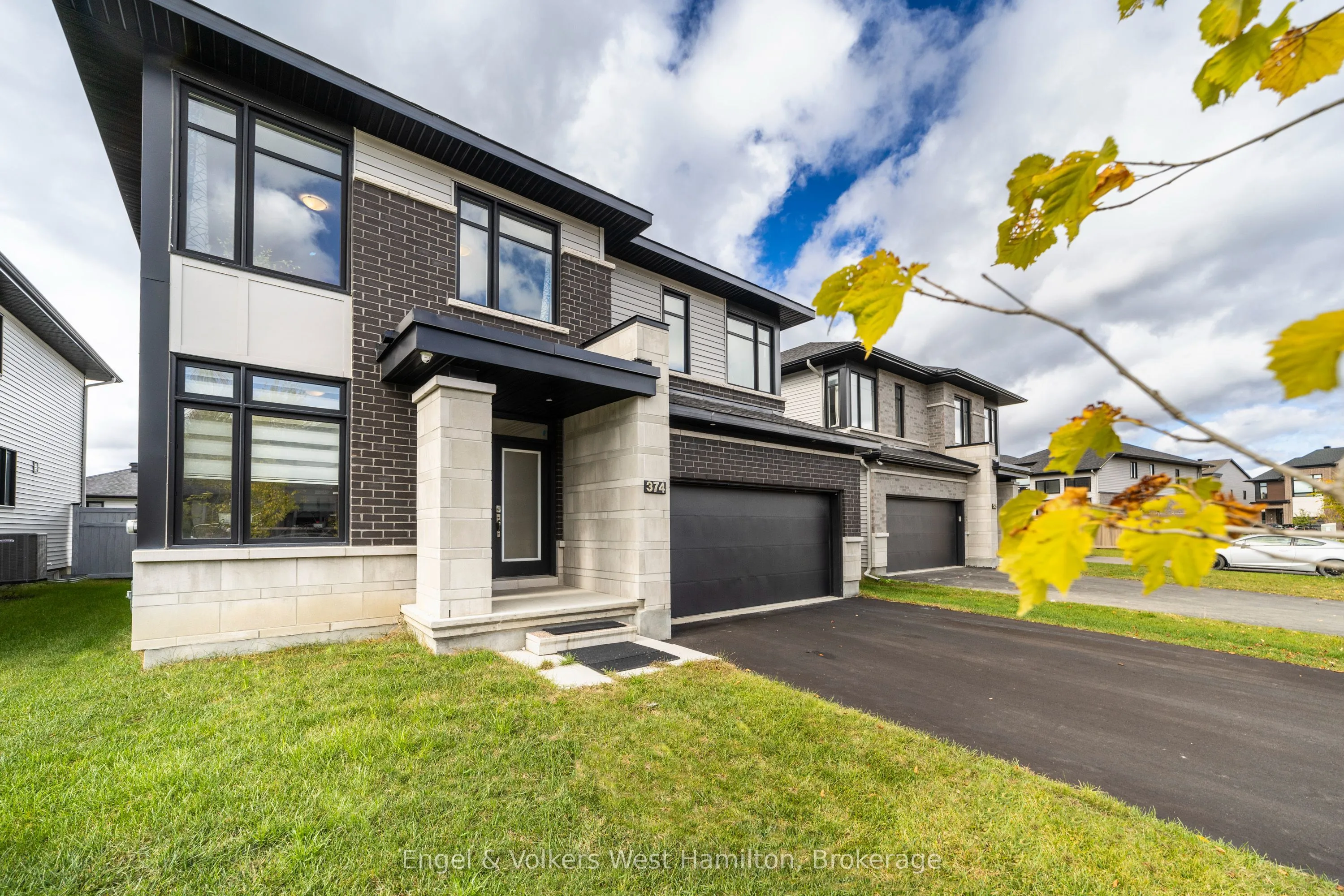 374 Big Dipper Street, ON K4M 0J3