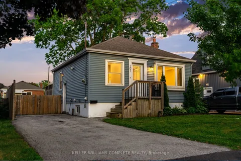 207 East 33rd Street, ON L8V 3T7