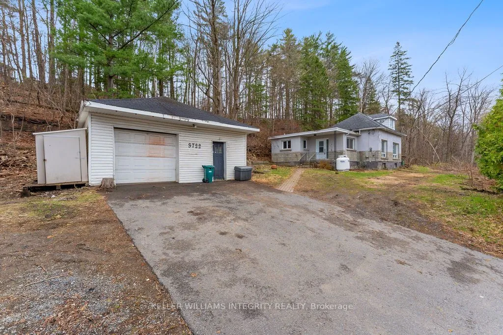 3722 St Joseph Boulevard, ON K4A 0Z5