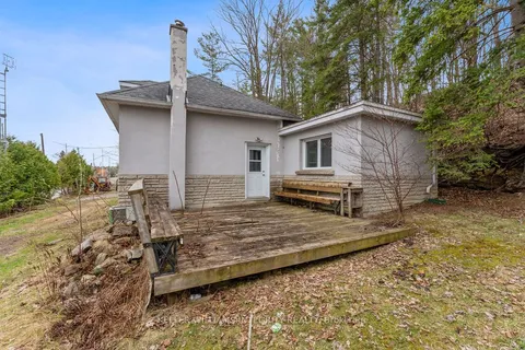 3722 St Joseph Boulevard, ON K4A 0Z5