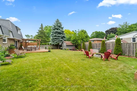 21 Penetangore Row, ON N2Z 2M3