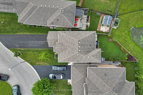 22 Jacklin Court, ON N5P 0C3
