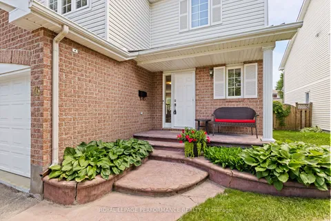 16 Sutcliffe Terrace, ON K2J 4R3