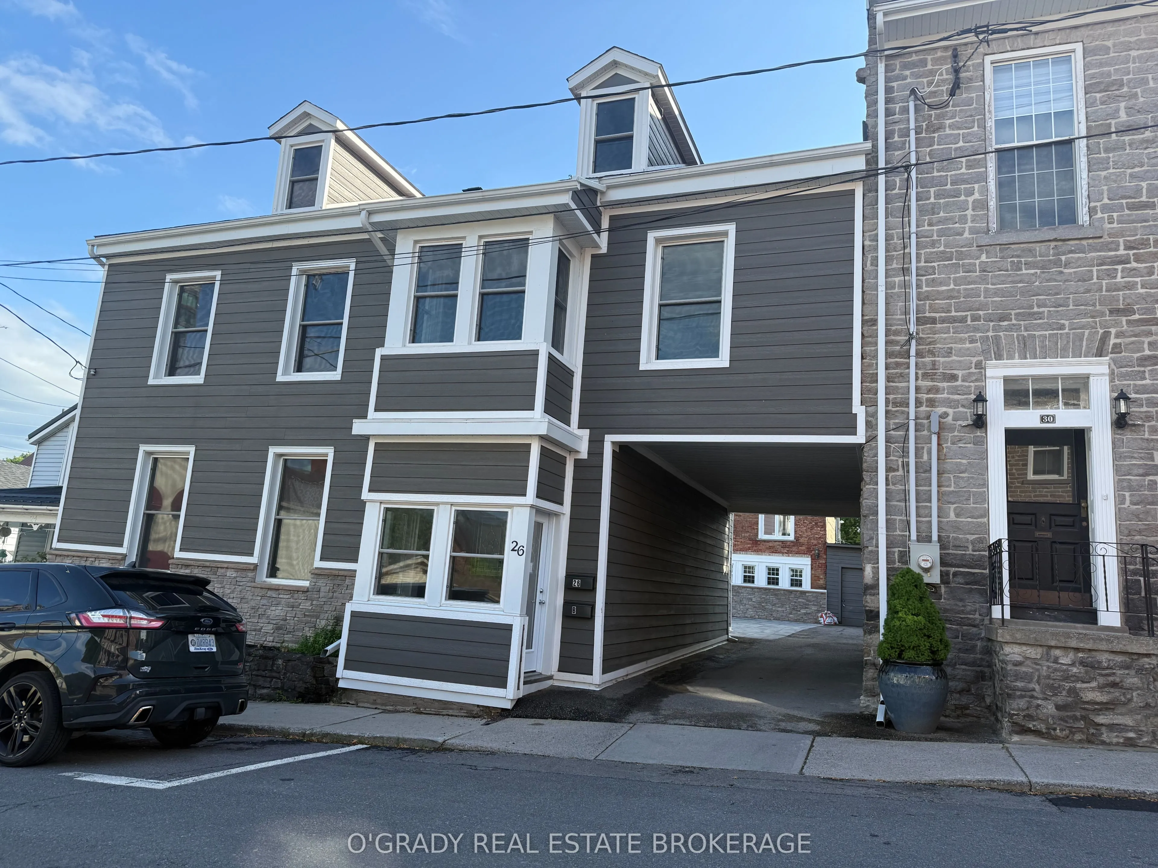 26 Apple Street, ON K6V 4X8