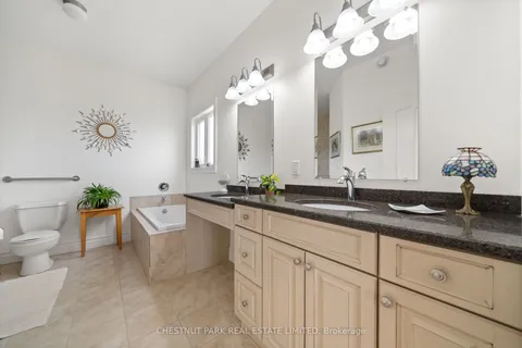 68 Maplehurst Crescent, ON K0K 3L0