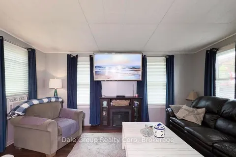 2 Sutton Drive, ON N7A 3Y3