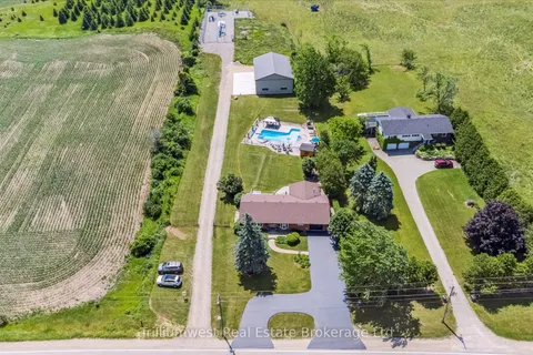 6911 Wellington Rd 34 Road, ON N3C 2V4