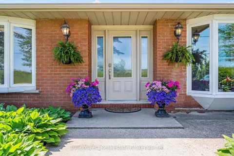 6911 Wellington Rd 34 Road, ON N3C 2V4
