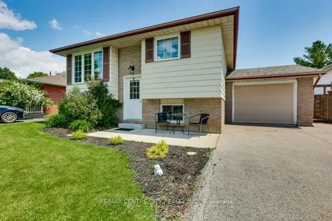 32 McLarty Drive, ON N5R 5J8
