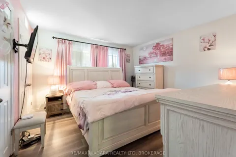 20 Armour Drive, ON L3C 2N8