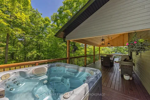 1005 MacDonald Lane, ON K0H 2L0